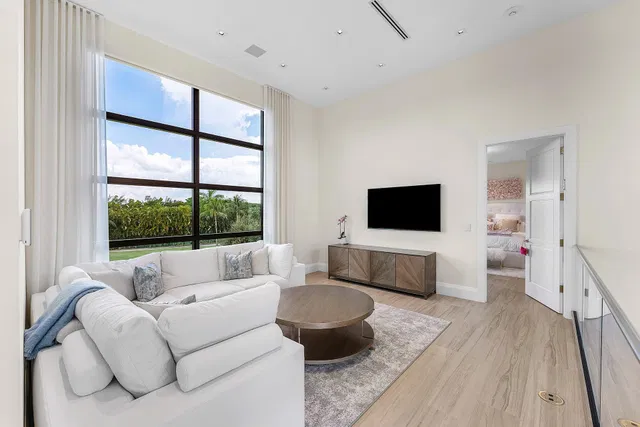 St. Andrews Country Club Residence photo 38