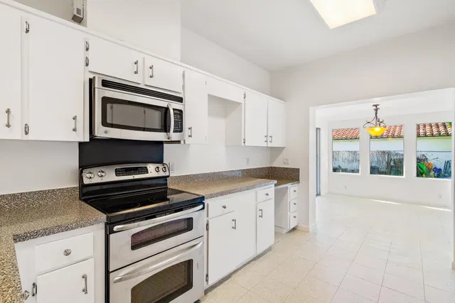 SoSo West Palm Beach Residence photo 19