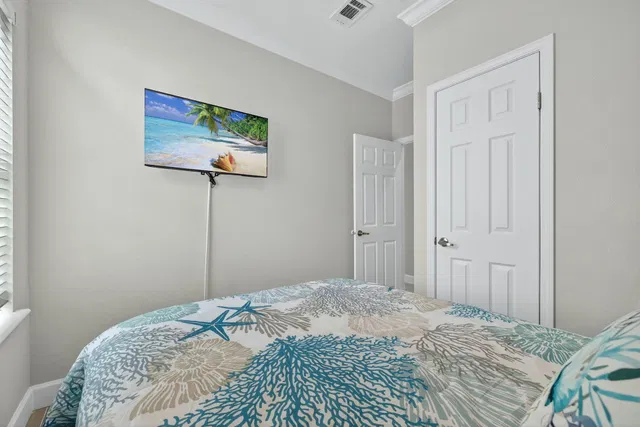 Residence photo 12