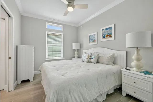 Residence photo 16