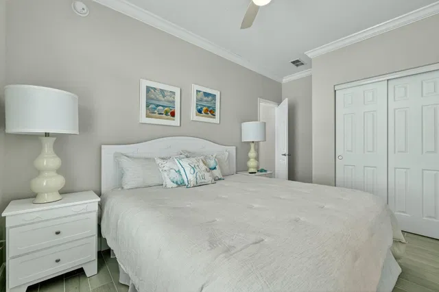Residence photo 17