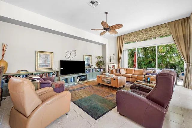 Boca Grove Residence photo 16