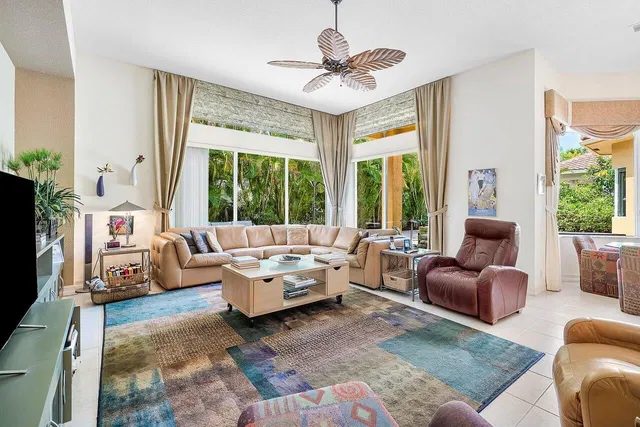 Boca Grove Residence photo 18