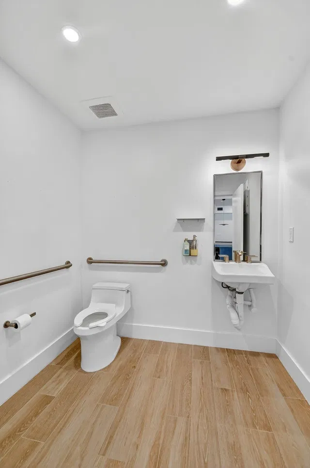 Residence photo 6