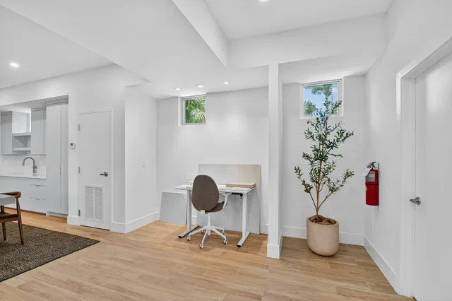 Residence photo 16