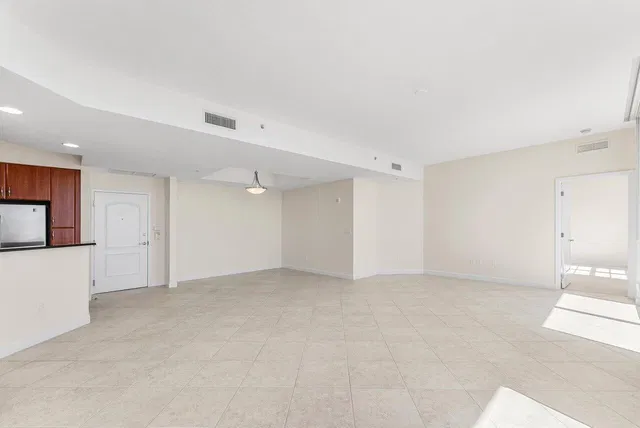 One City Plaza Unit 1404 photo 10