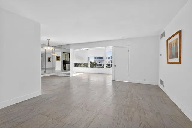 Palm Beach Towers, Palm Beach Unit 507A photo 8