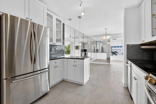Palm Beach Towers, Palm Beach Unit 507A photo 9