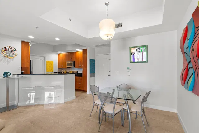 One City Plaza Unit 1417 photo 2