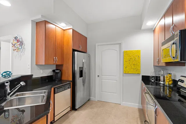 One City Plaza Unit 1417 photo 6