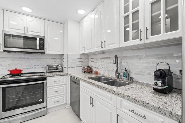 Palm Beach House Unit 2004 photo 8