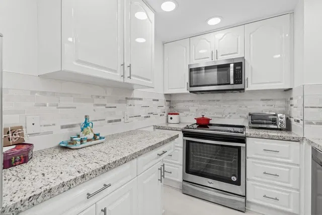 Palm Beach House Unit 2004 photo 9