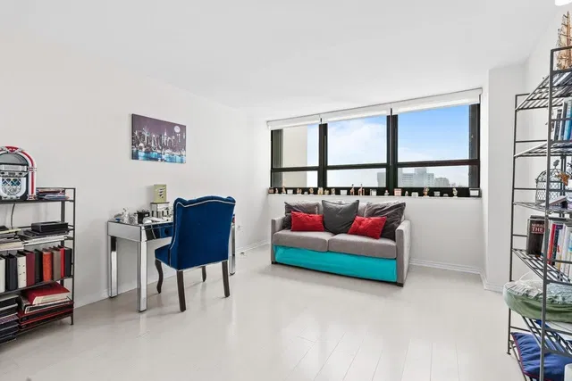Palm Beach House Unit 2004 photo 11