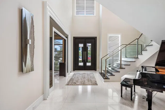 Royal Palm Yacht and Country Club Residence photo 6