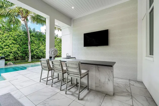 Royal Palm Yacht and Country Club Residence photo 26