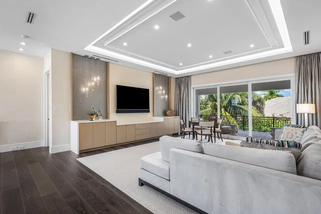 Royal Palm Yacht and Country Club Residence photo 42