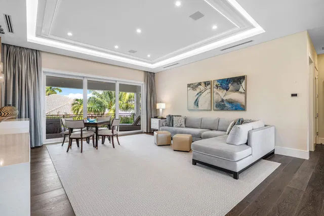 Royal Palm Yacht and Country Club Residence photo 43