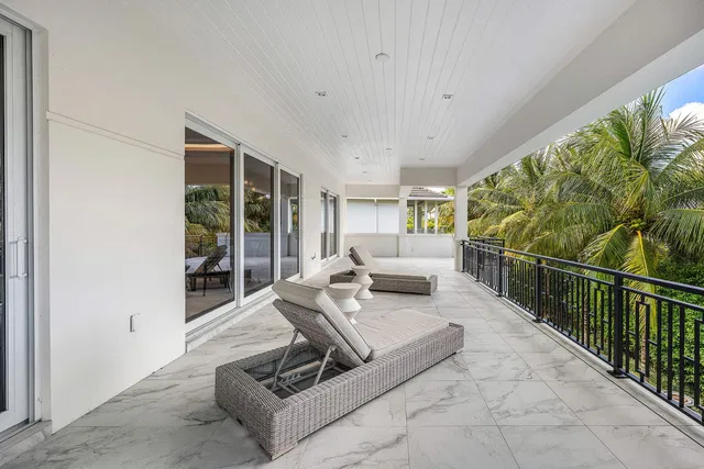 Royal Palm Yacht and Country Club Residence photo 46