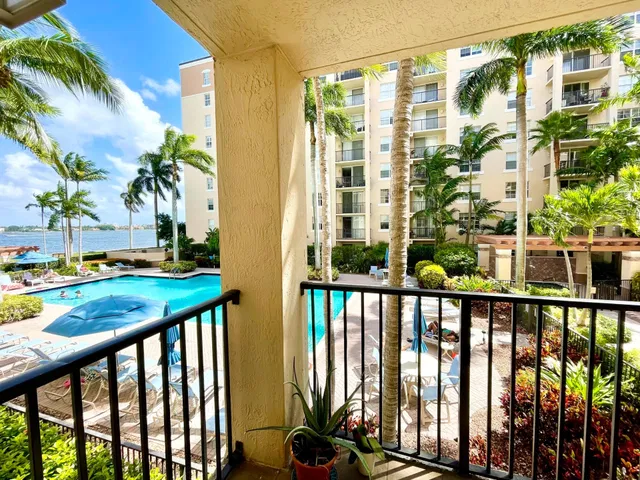 Flagler Pointe Unit 233 photo 2