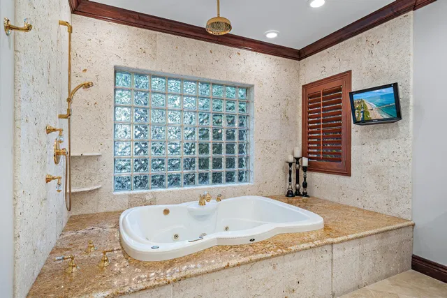  Residence photo 52
