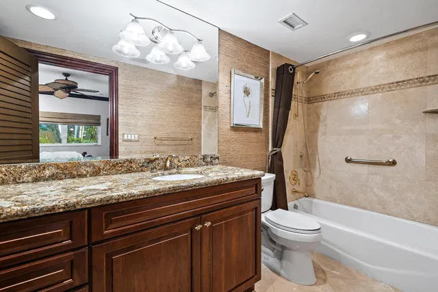  Residence photo 63