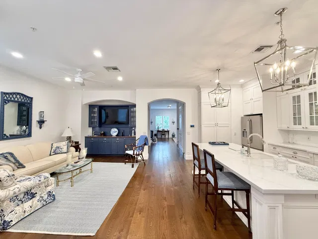 Saturnia Boca Raton Unit 8 photo 3