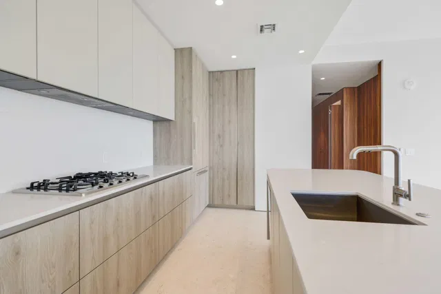 La Clara Palm Beach Unit 1803 photo 5