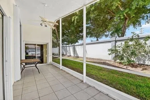  Residence photo 36