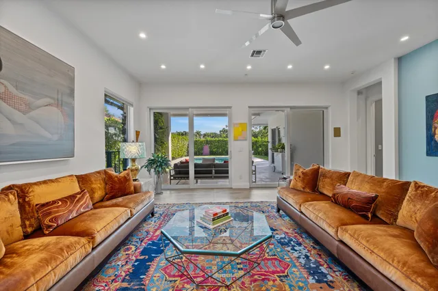 Shady Oaks Residence photo 9