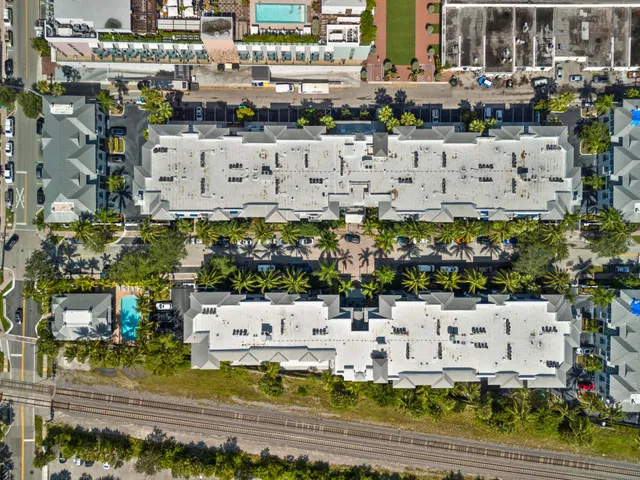 Pineapple Grove Village Condominiums Unit 2303 photo 6