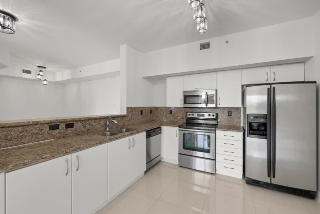 Pineapple Grove Village Condominiums Unit 2303 photo 20