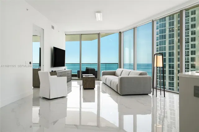 Residences by Armani Casa 1104