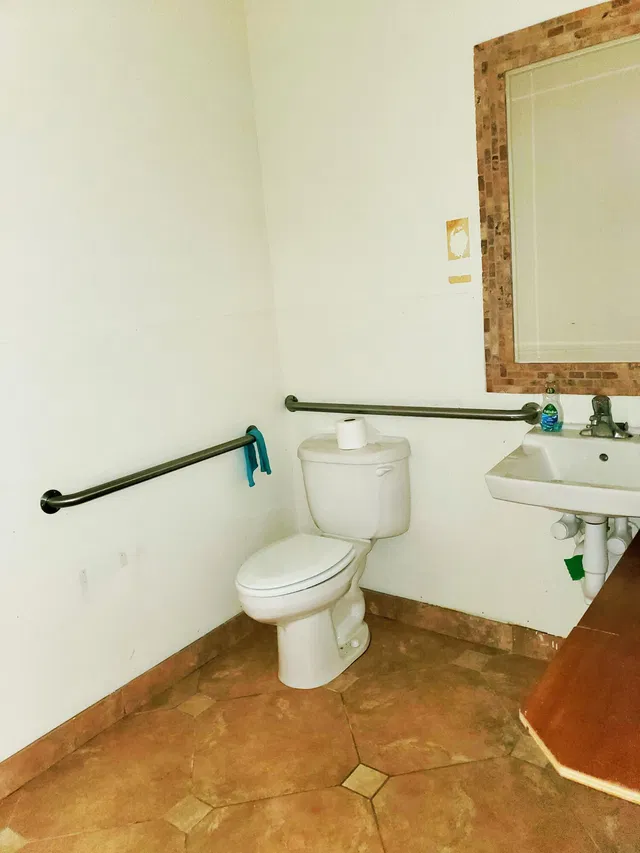 Unit 6386 photo 5