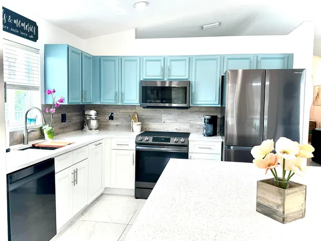 Residence photo 3