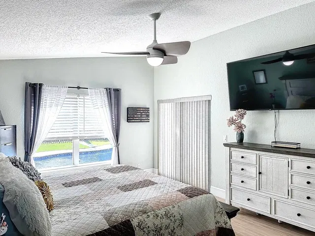 Residence photo 5