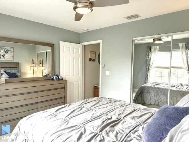 Residence photo 12