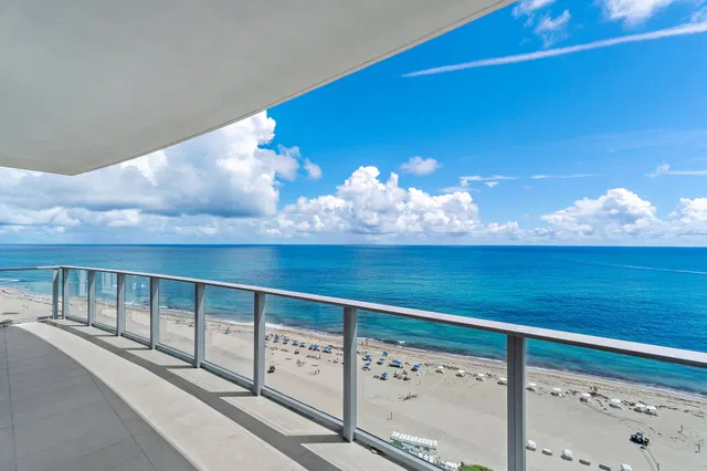 Amrit Ocean Resort & Residences Unit H1603 photo 5