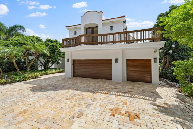Frenchman's Creek Residence photo 9