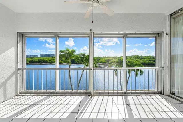 2165 Ibis Isle Road #6