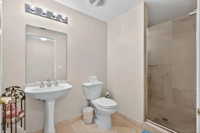 Unit Ph 3 photo 31