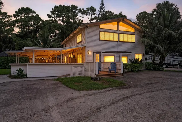 Residence photo 2