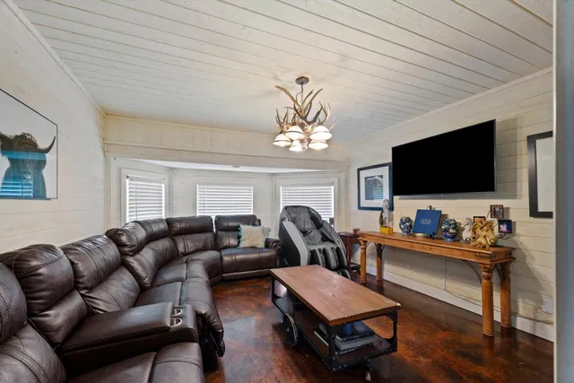 Residence photo 18