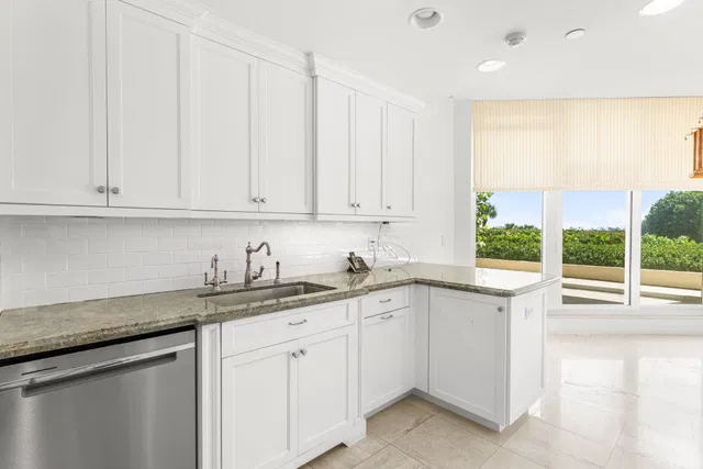 Sailfish Point Unit 14 photo 6