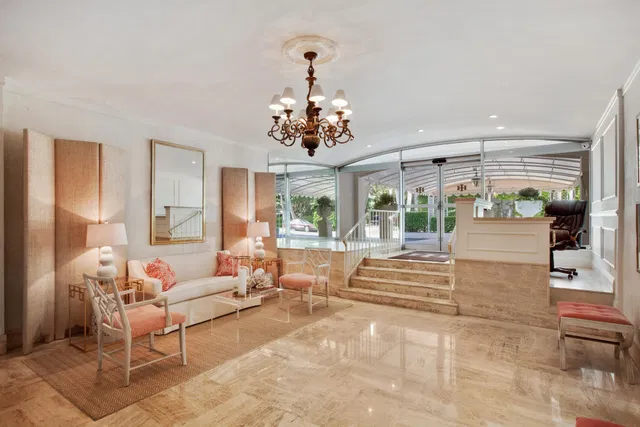Island House Condos Unit 2D photo 4