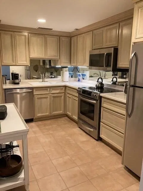 Island House Condos Unit 2D photo 7