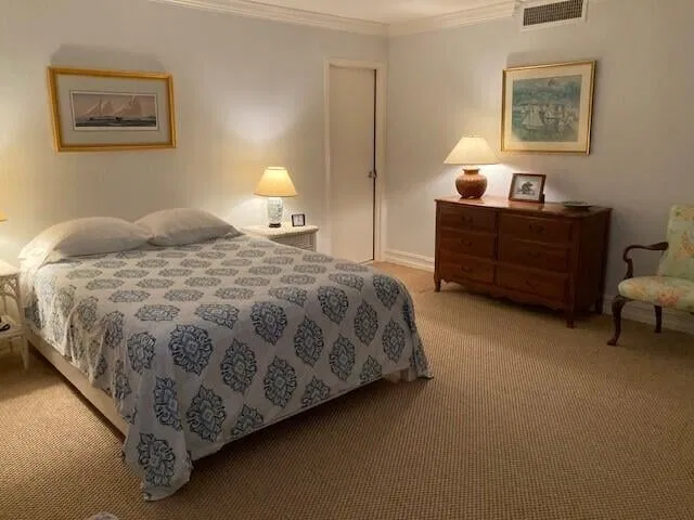 Island House Condos Unit 2D photo 8