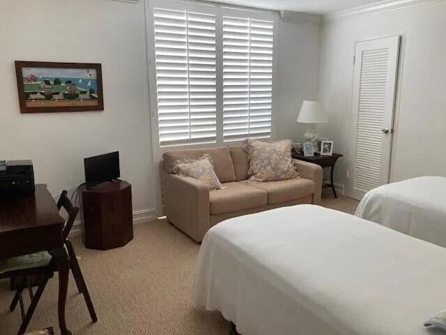 Island House Condos Unit 2D photo 11