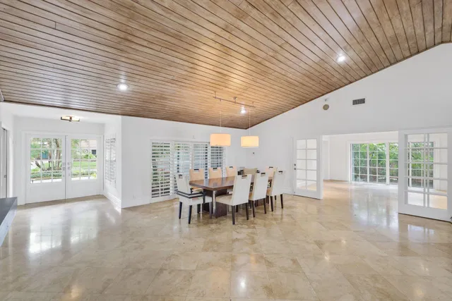 Boca Bath & Tennis Residence photo 5