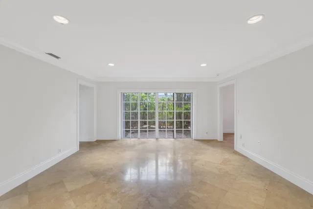 Boca Bath & Tennis Residence photo 11