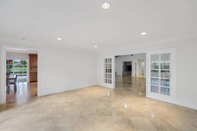 Boca Bath & Tennis Residence photo 12